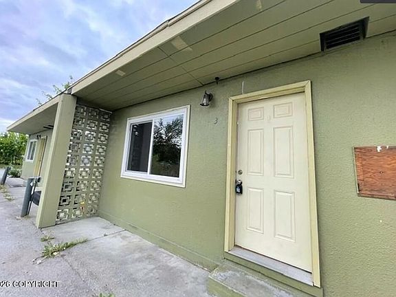 2nd image of 1227 E 11th Ave