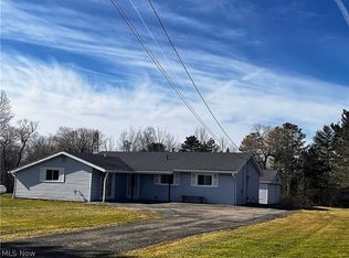 12662 Auburn Rd, Chardon, OH 44024