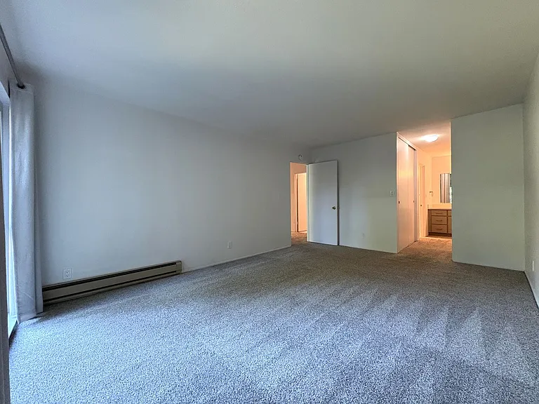 1031 Crestview Dr #205 — Photo 14