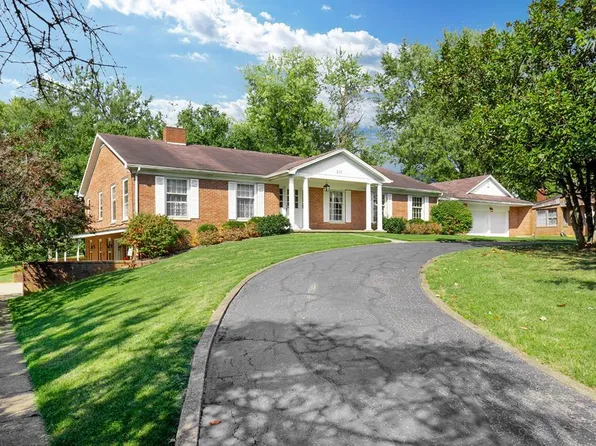 255 S Market St, West Union, OH 45693
