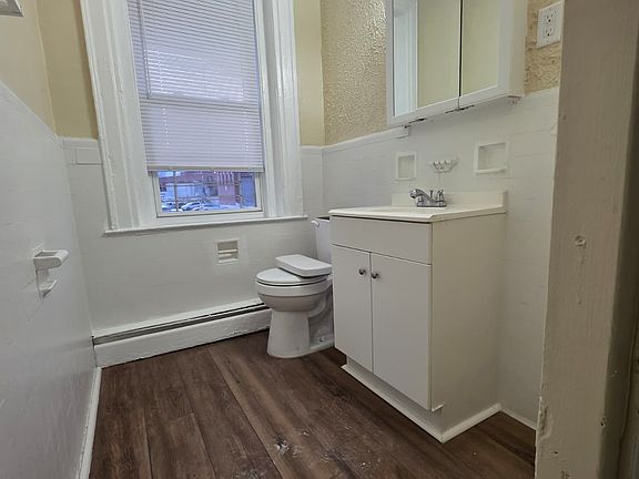 2nd image of 701 Howard Ave #1A