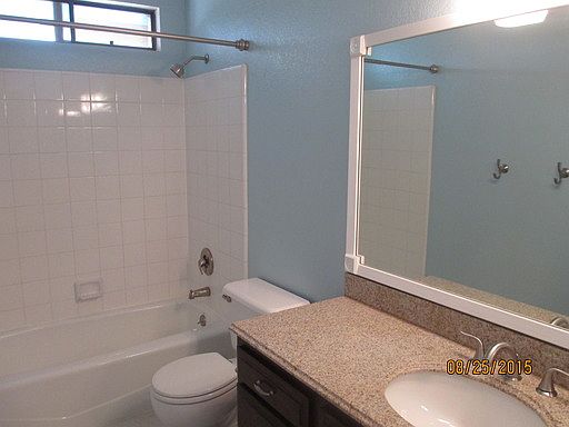 5th image of 713 Coleman Dr