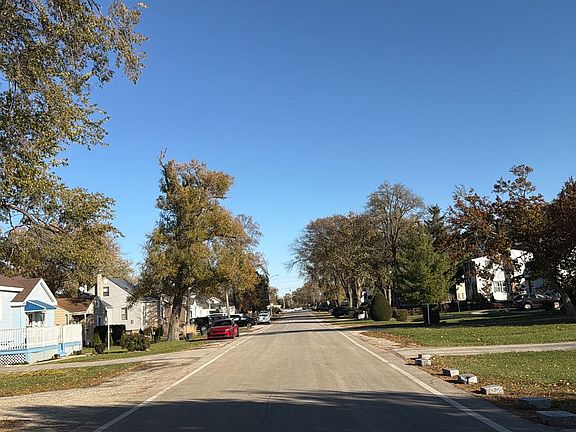 5th image of 10441 W Palmer Ave