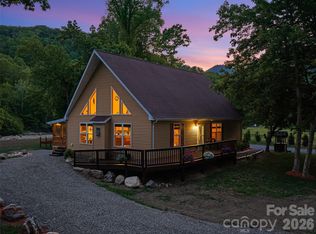 326 Ewart Wilson Rd, Burnsville, NC 28714