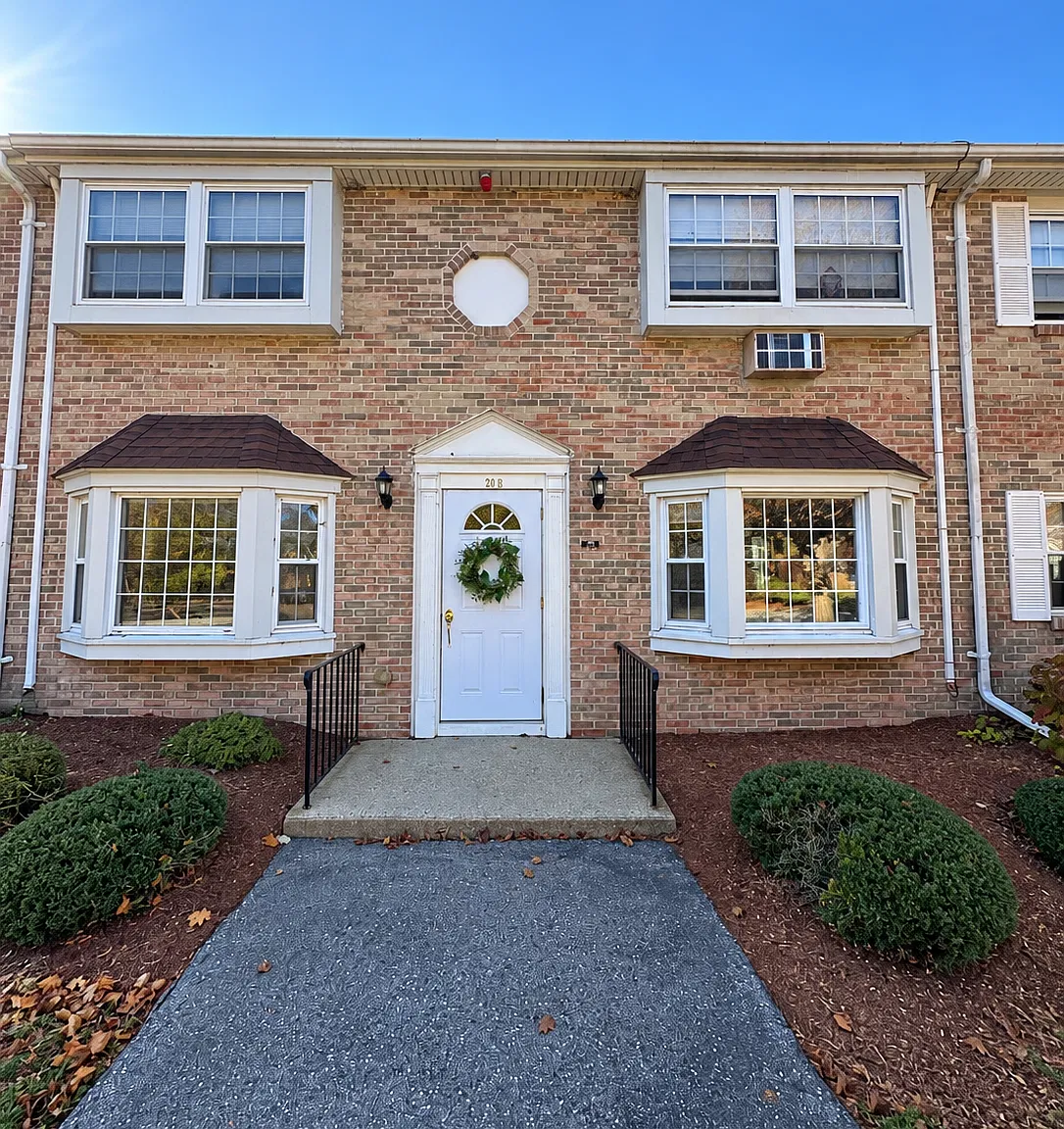2 bed, 675 sqft, $2,900 — Photo 1