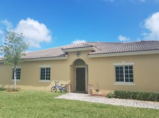3241 NE 11th Dr, Homestead, FL 33033