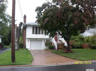 55 Hamilton Ave, North Babylon, NY 11703