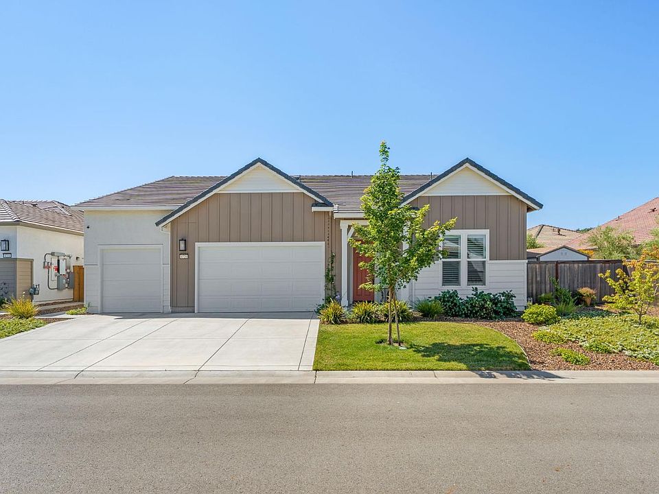 1st image of 4721 Trumpet Lily Way
