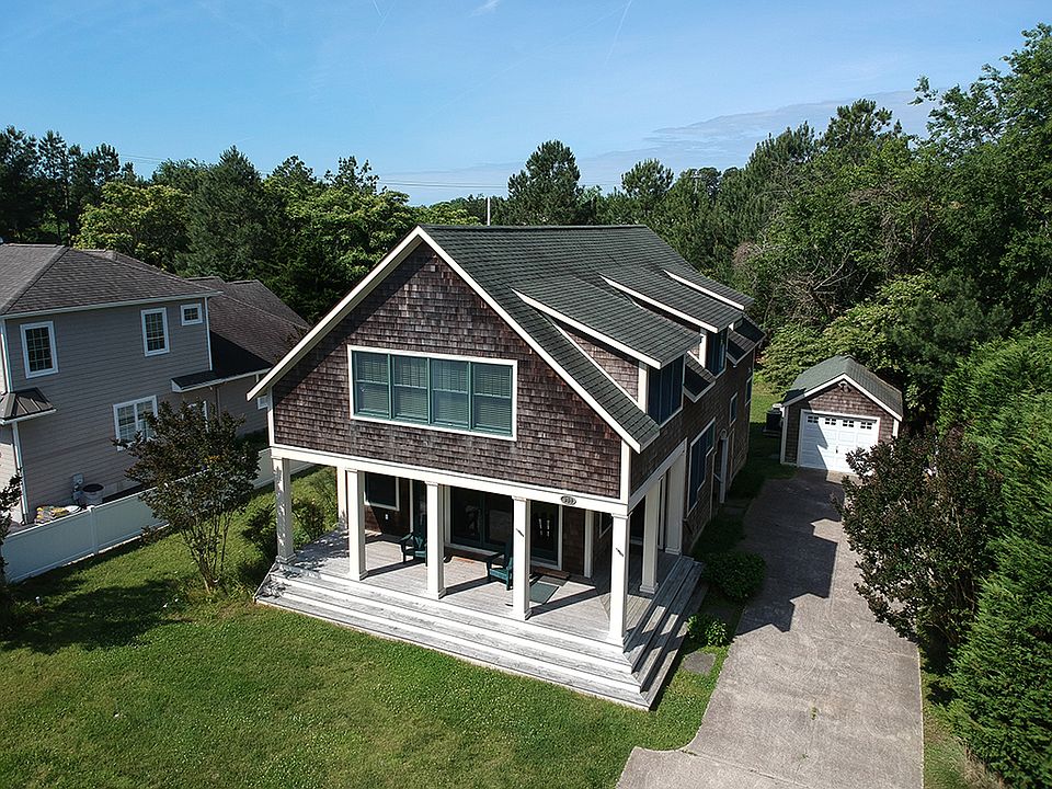 1st image of 988 Lake View Dr