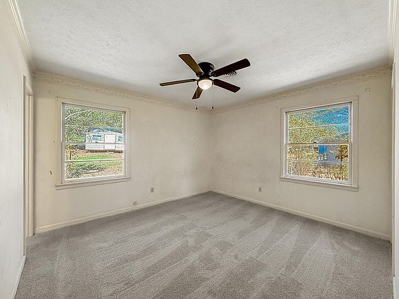 4th image of 431 Northwood Dr