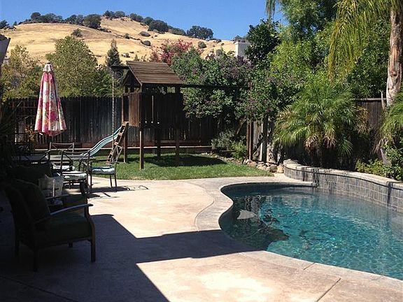 4th image of 643 Blossom Oak Ct