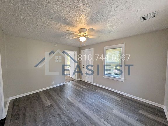 3rd image of 1110 E Frederick St