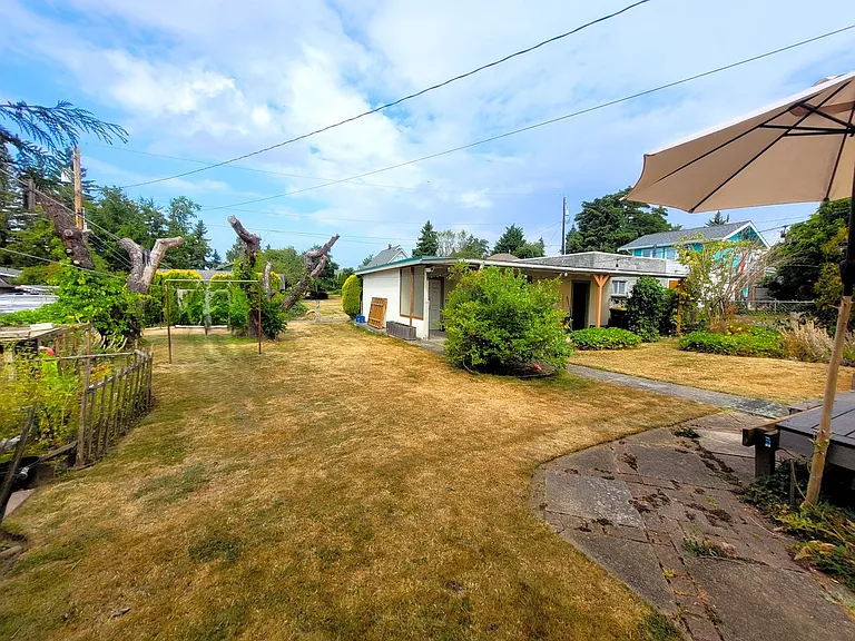 2515 Nevada St — Photo 24