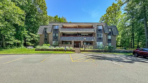 38 Rambling Brook Ln #B6 Photo 1