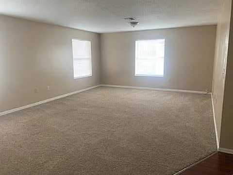 6517 Canterlea Dr — Photo 2