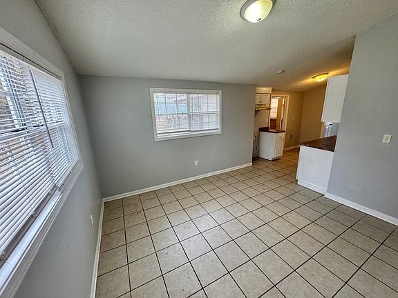 4th image of 3936 Ajanders Dr