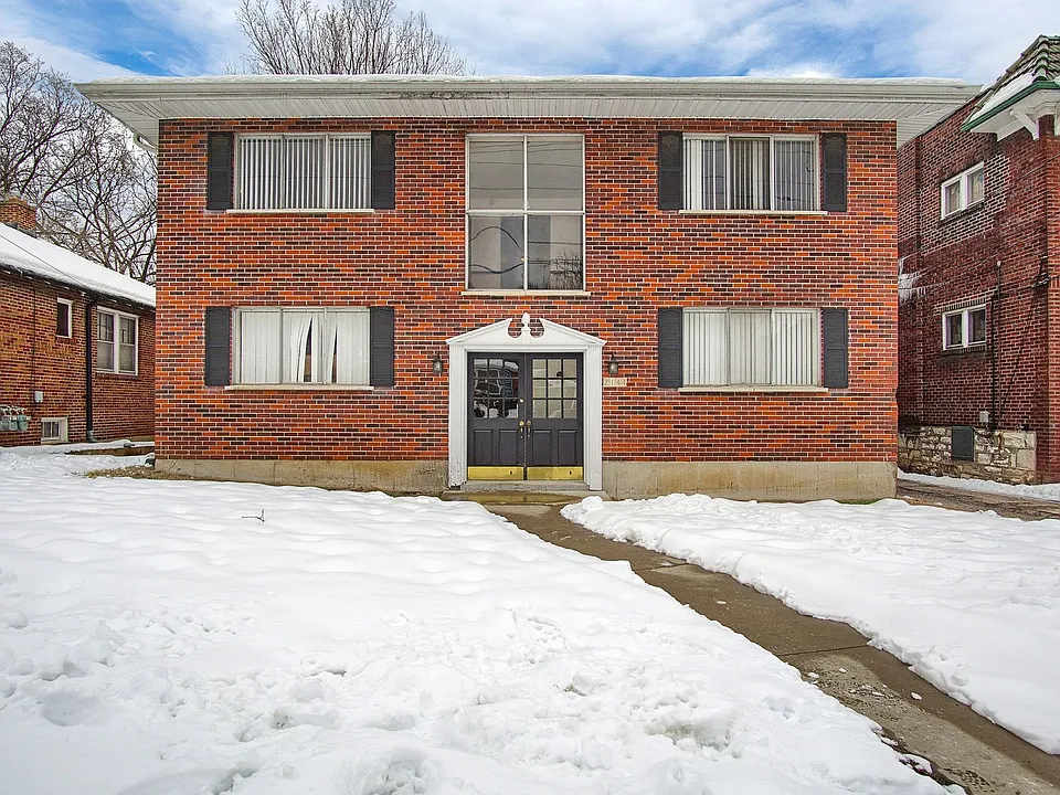 (575) 2144 Yale Ave