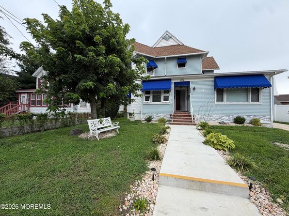 368 Carr Ave #2