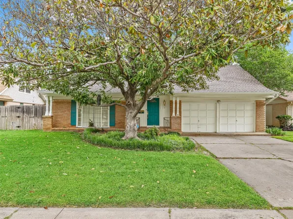 2203 Addington St, Irving, TX 75062