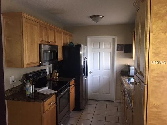 5th image of 327 E Bay St
