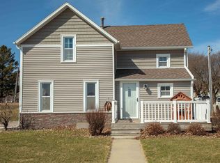 701 Lincoln St, Wellsburg, IA 50680