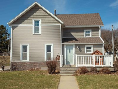 701 Lincoln St, Wellsburg, IA, 50680
