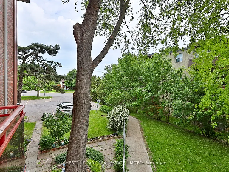 900 Glen St #218 — Photo 35