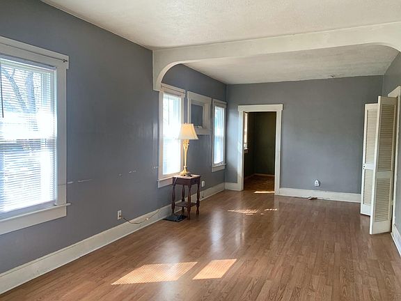 4th image of 1106 Catalpa Dr