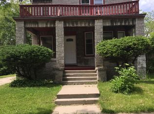 2445 N Palmer St, Milwaukee, WI 53212