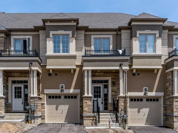 515 Garner Rd W #41, Hamilton, ON L9G 3K9