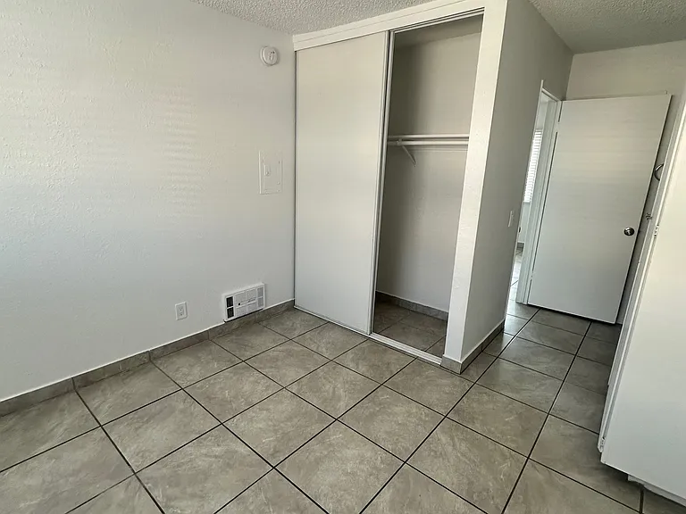 7729 Ventura Canyon Ave #6 — Photo 8