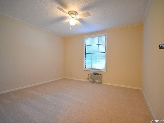 3rd image of 2490 SW 14th Dr APT 8