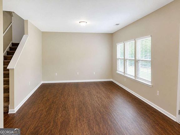 5th image of 2170 Stonebrook Dr