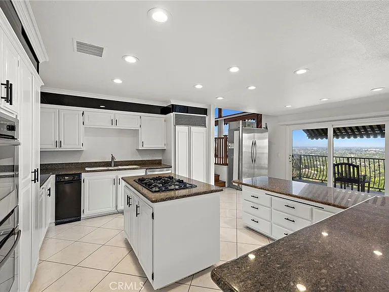 11393 La Vereda Dr — Photo 6