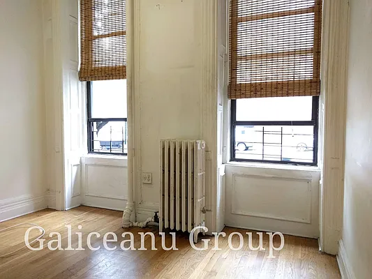 Rented by Lexington Real Estate Group | media 19