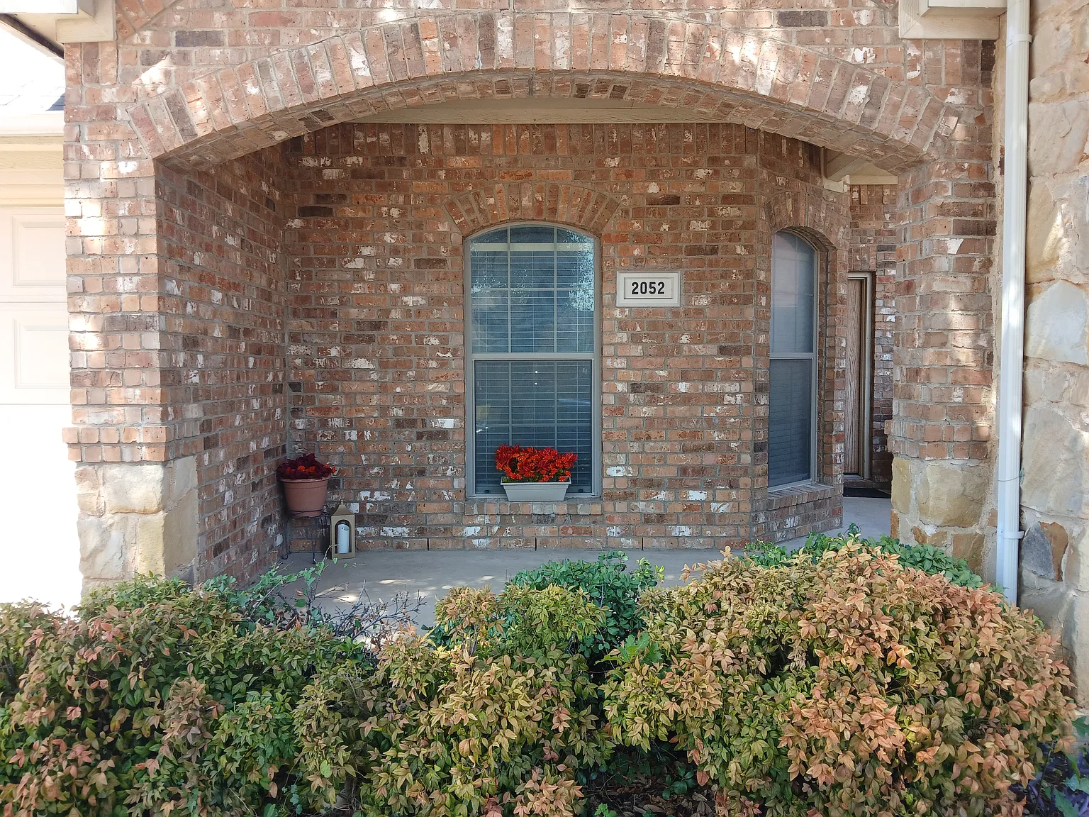 4 bed, 1693 sqft, $2,000 — Photo 3