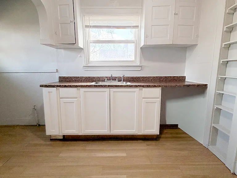 14600 Strathmoor St — Photo 5