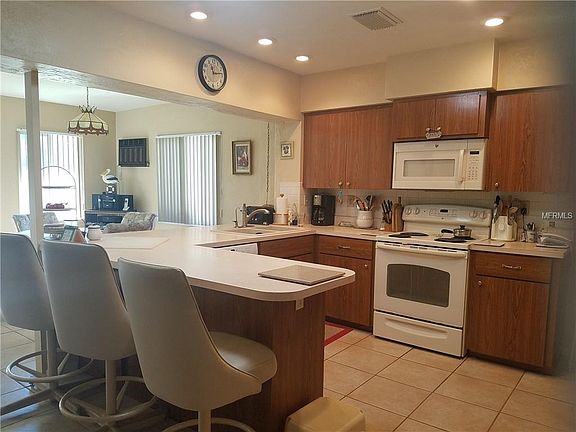 3rd image of 4191 14th Ln NE