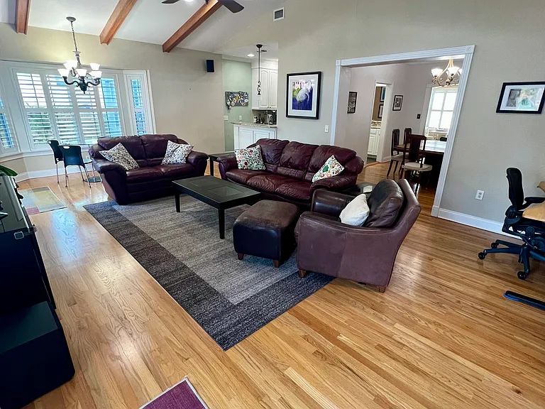 2408 Cambridge Ave — Photo 16
