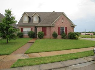 10075 Cross Valley Dr, Cordova, TN 38018