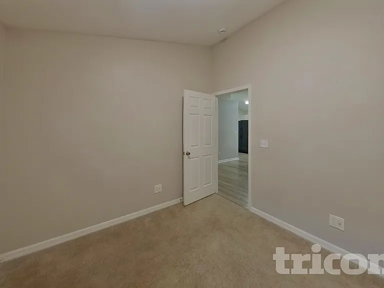11106 Robin Lake Ct — Photo 10