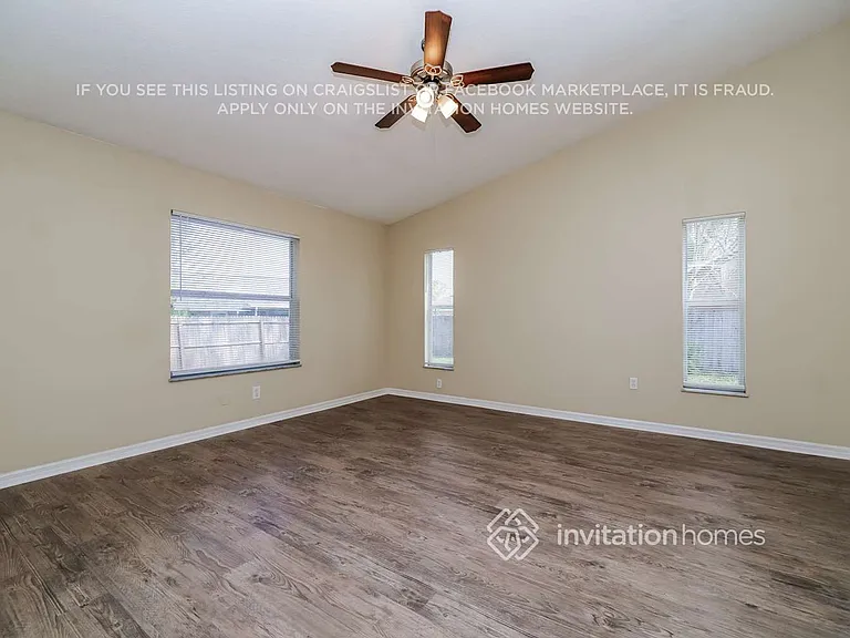 8008 55th St E — Photo 9