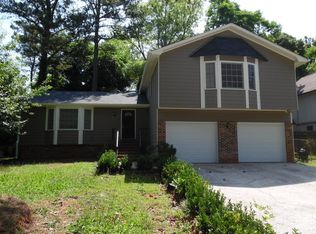425 Rockborough Ter, Stone Mountain, GA 30083