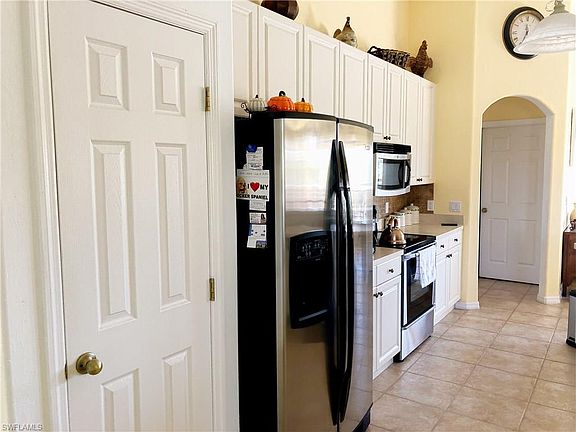 3rd image of 1008 Jackson Ave