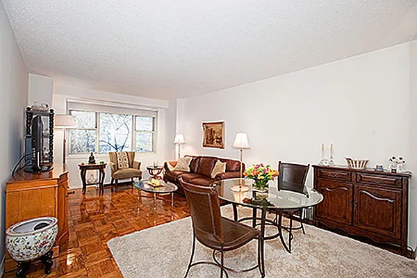 Rented by Olshan Realty | media 15