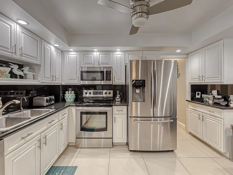 3900 Galt Ocean Dr #712 — Photo 16