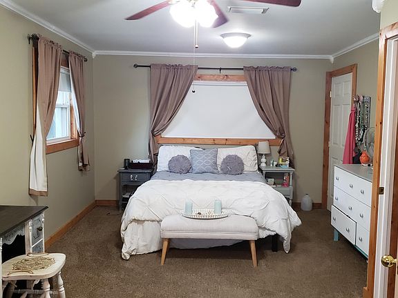 5th image of 460 Eloise Ave