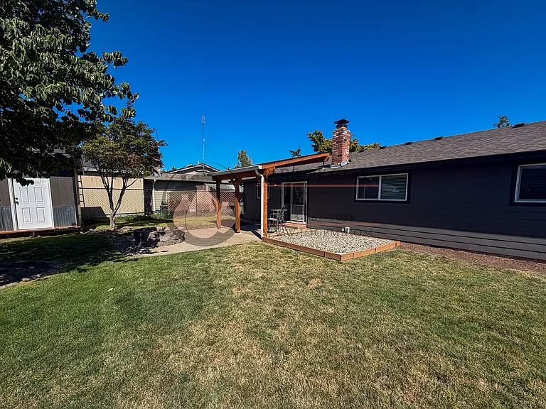 3862 Doloris Ct NE — Photo 18
