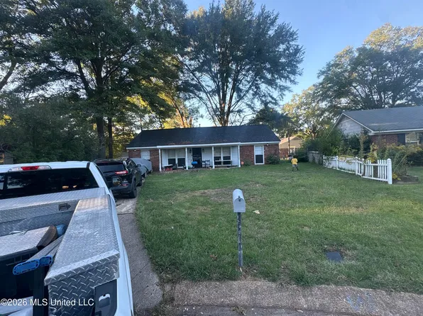 2128 Brookhaven Dr, Southaven, MS 38671