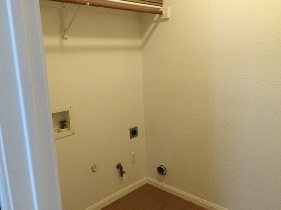 2nd image of 3106 Northwest Blvd #D